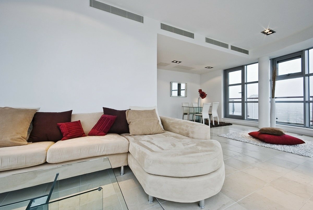 Канальний кондиціонер для великих приміщень