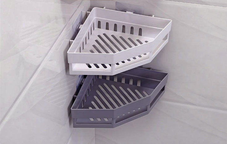 Бюджетные и стильные, пластиковые угловые полки для современного интерьера