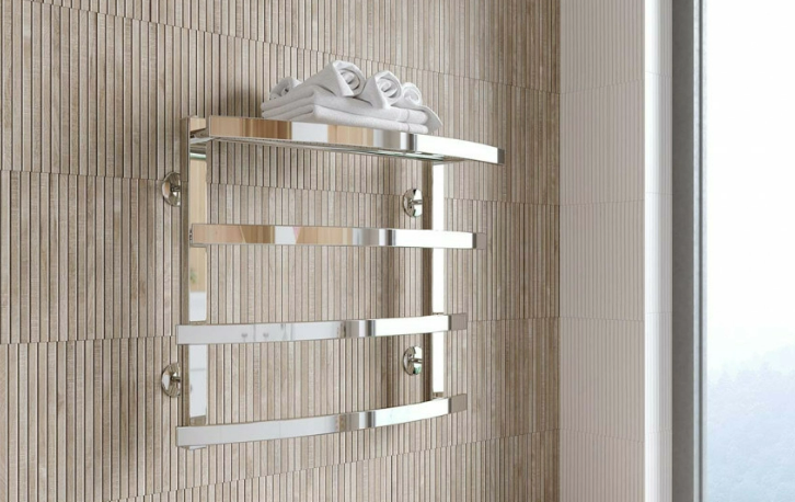 Эстетика и эффективность водяного полотенцесушителя Deffi Lotos П4 500x500