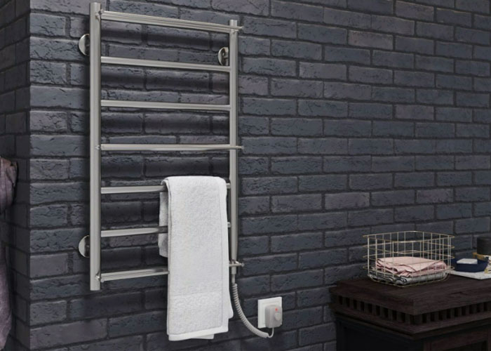 Енергоефективні рішення для вашої ванної: все, що ви хотіли дізнатися про електричні рушникосушки з терморегулятором